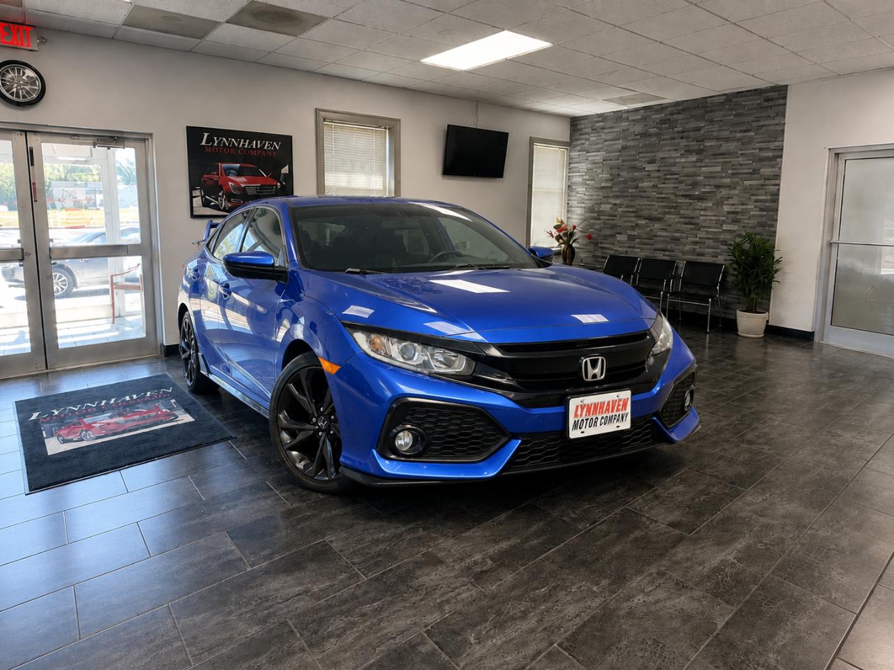 honda civic hatchback 2017 SHHFK7G44HU218556 image honda civic hatchback 2017 SHHFK7G44HU218556 image